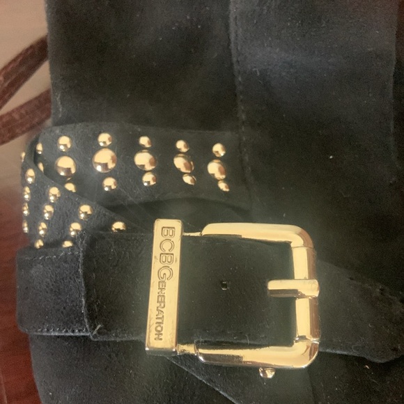 Sexy black suede-look boots with side zip and gold-tone hardware. Worn once Mint - Picture 7 of 8